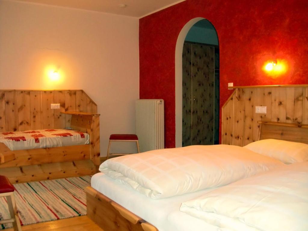 Gasthof Post Krems in Kaernten Rom bilde
